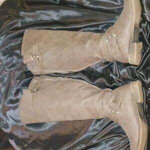 JustFab Sz 9 Wide Calf Knee-High Boots in Brown Almost Grey Color